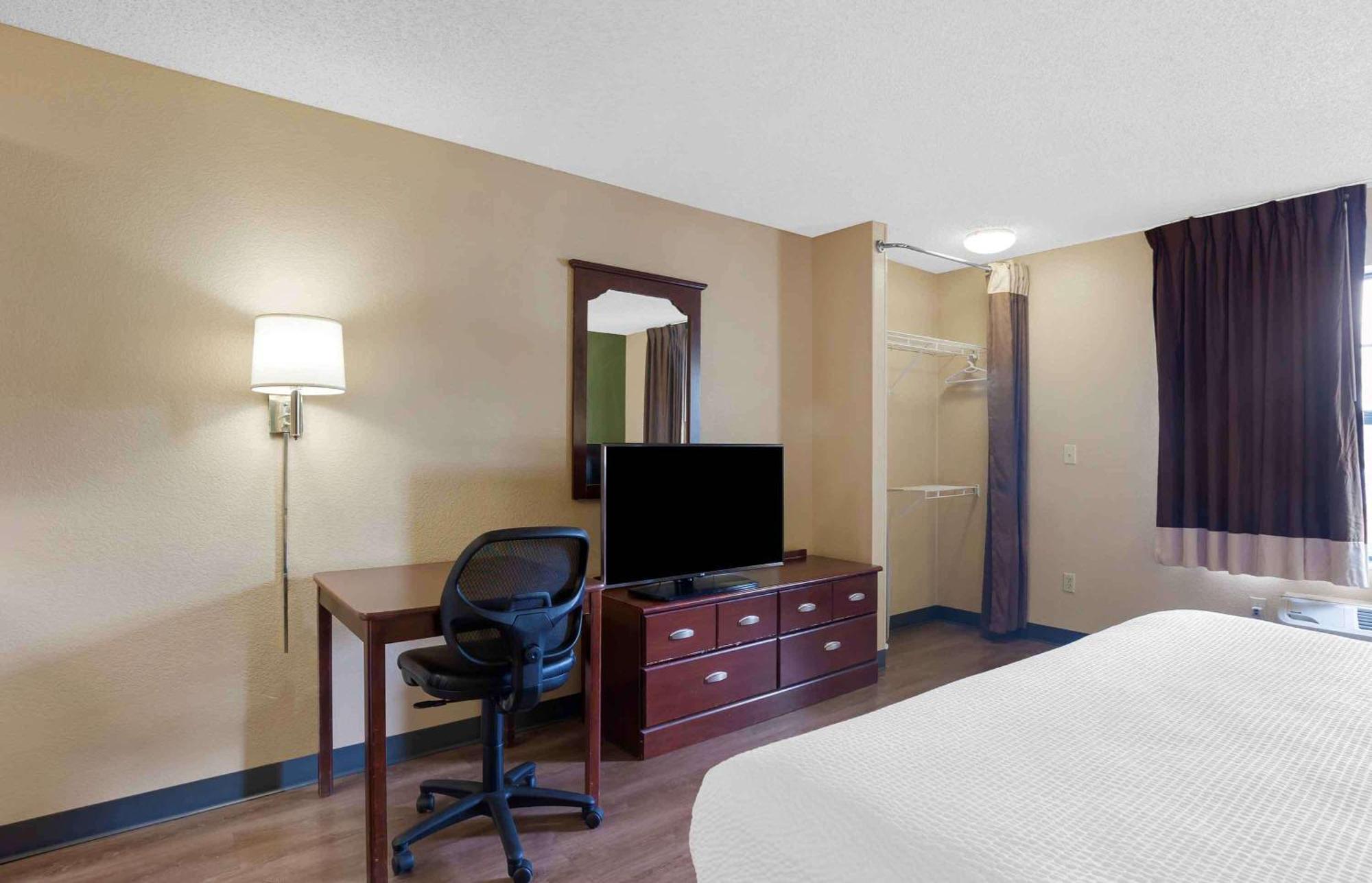 Extended Stay America Suites - Orlando - Southpark - Commodity Circle Oak Ridge Esterno foto