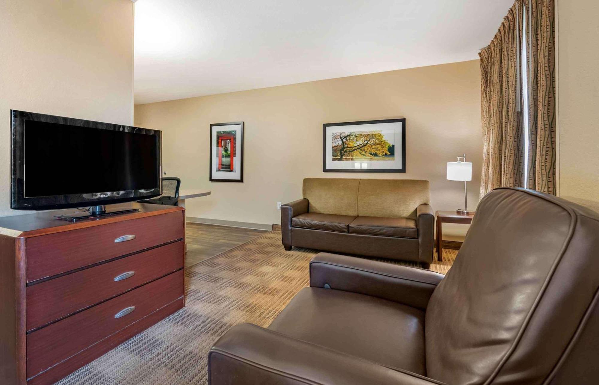 Extended Stay America Suites - Orlando - Southpark - Commodity Circle Oak Ridge Esterno foto