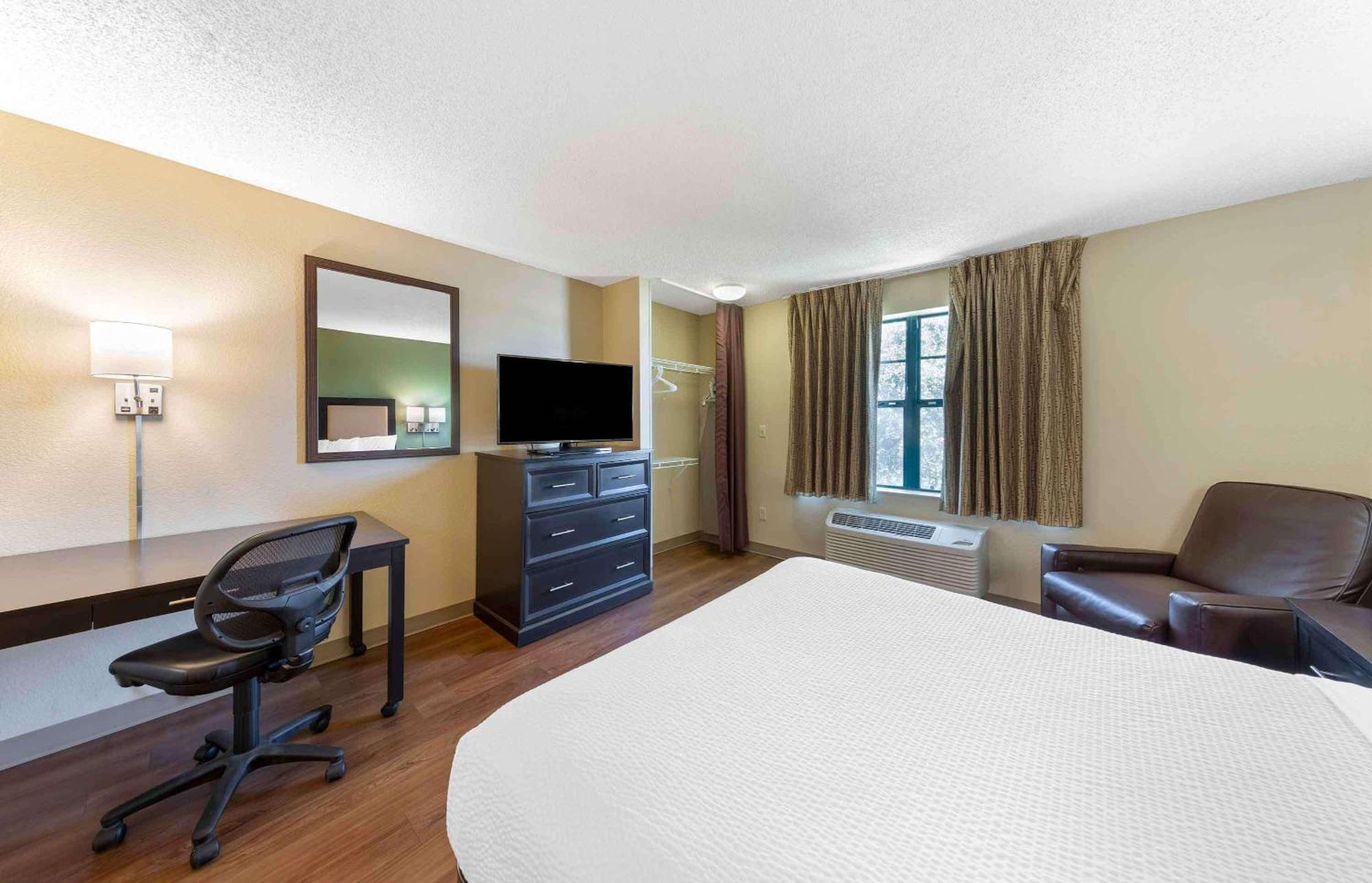 Extended Stay America Suites - Orlando - Southpark - Commodity Circle Oak Ridge Esterno foto
